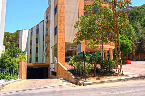 Matador Hotel building exterior